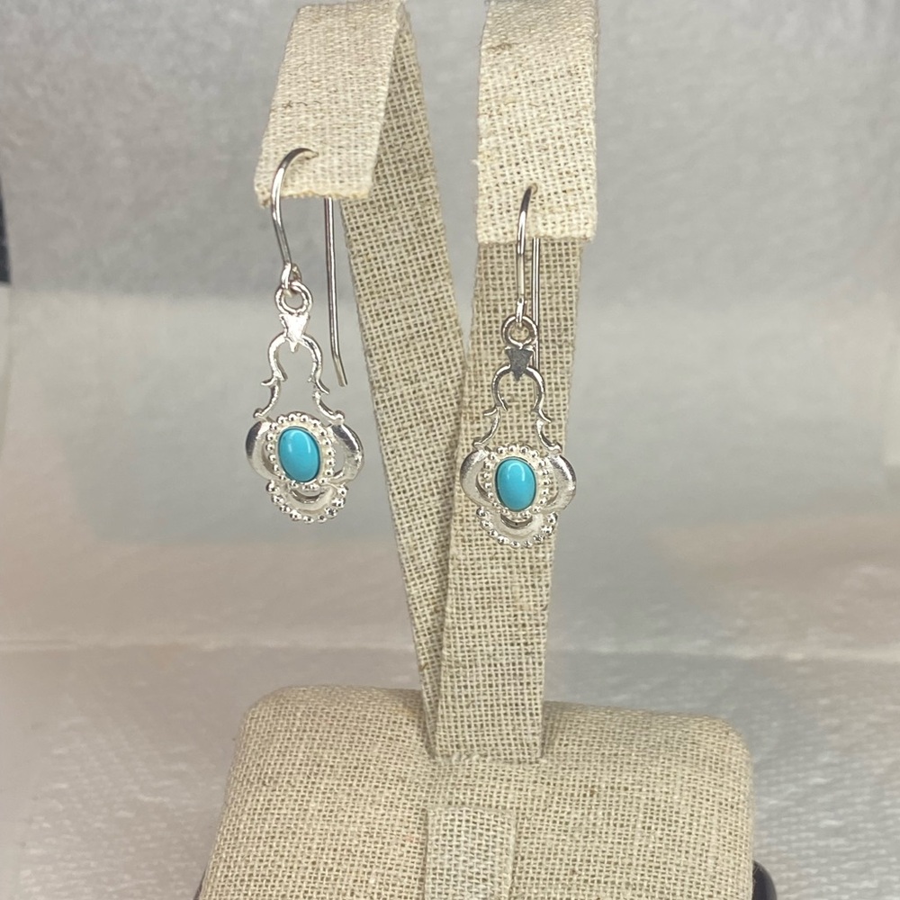 🩵💙 Vintage Genuine Silver Sleeping Beauty Turquoise  Earrings